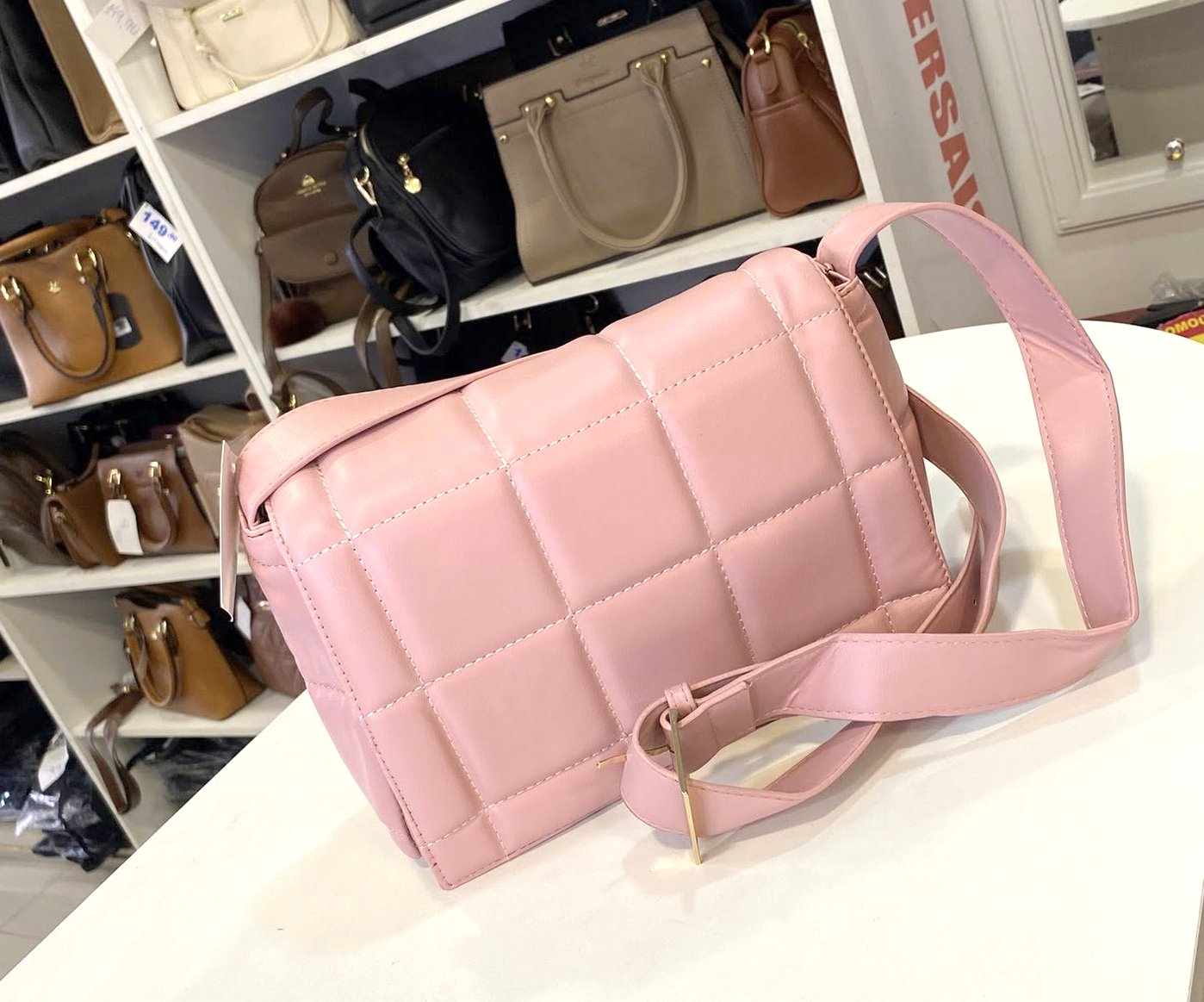 Bolsa transversal em couro ecológico rosa