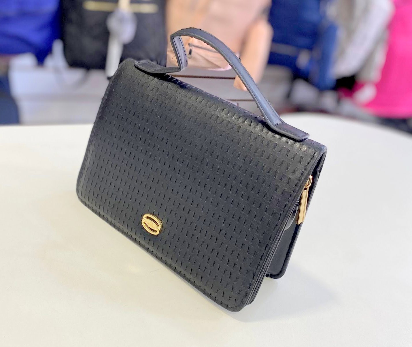 Bolsa transversal em couro ecológico 