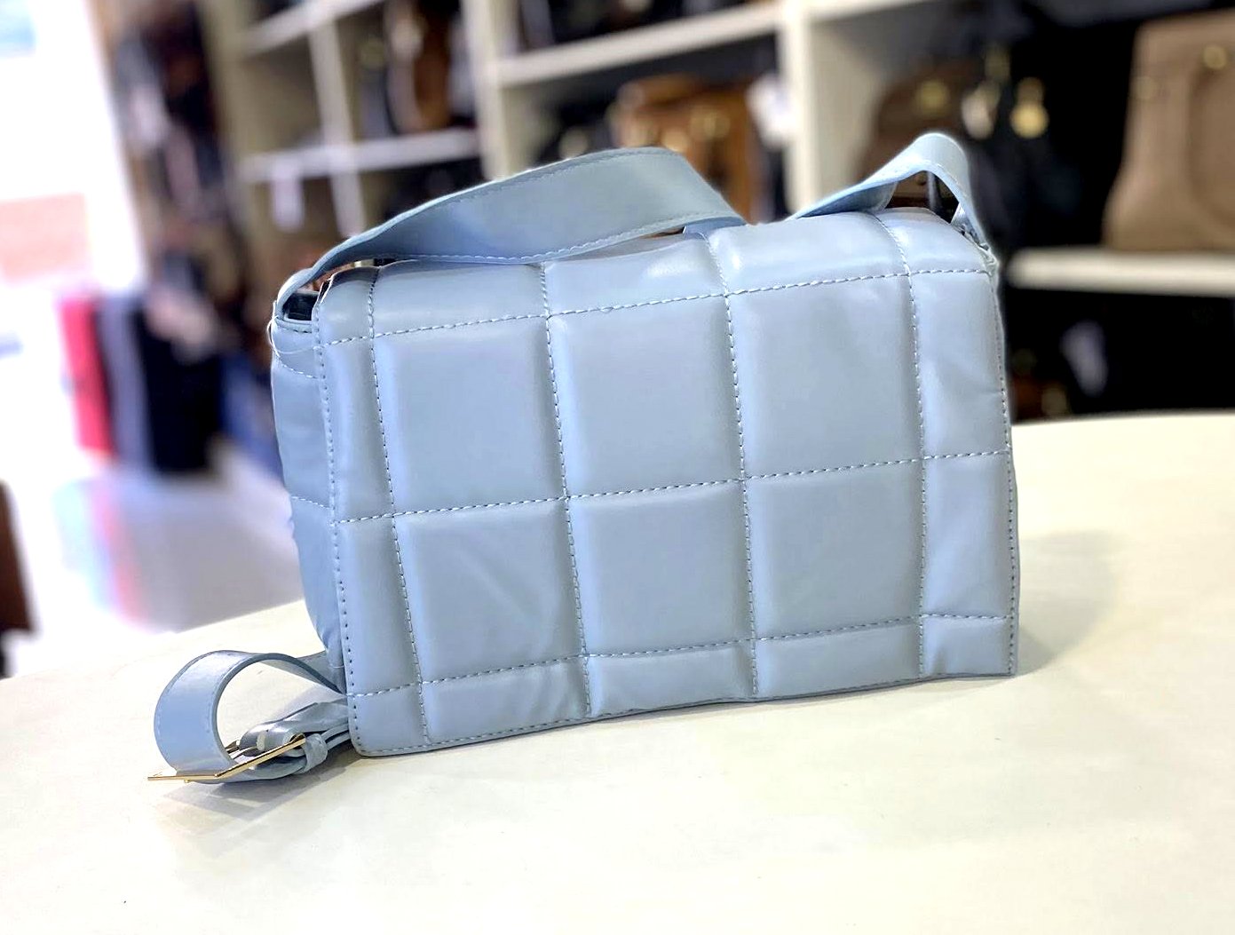 Bolsa transversal em couro ecológico 